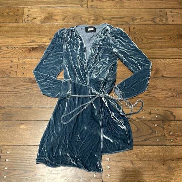 Reformation Dresses & Skirts - Reformation Chrissy Velvet Long Sleeve Wrap Dress Blue